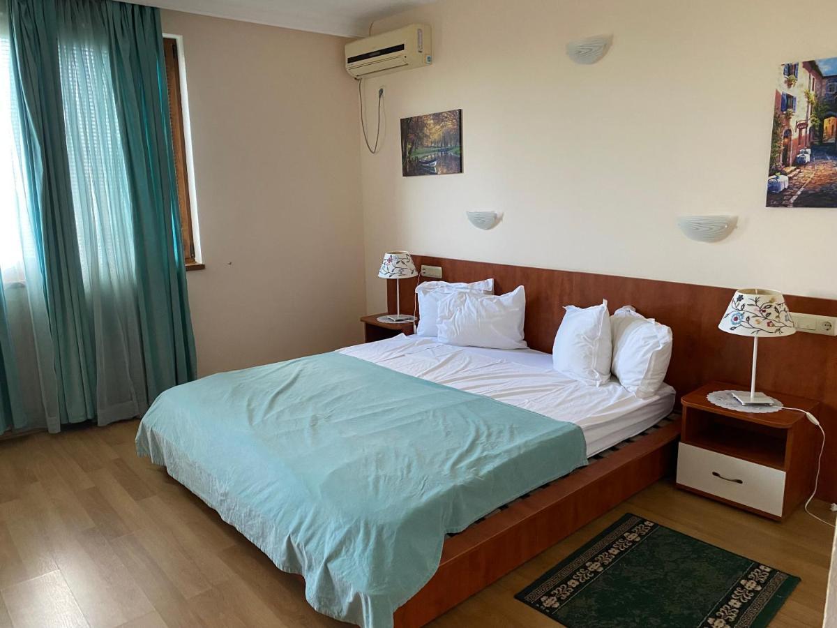 Guest House Golden Flake 4Km From Bolata Beach บุลกาเรโว ภายนอก รูปภาพ